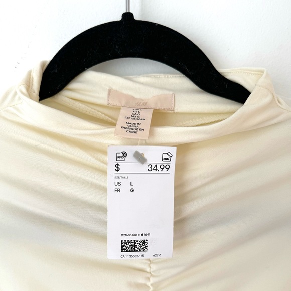 NWT H&M cream ruched mock turtleneck - Picture 3 of 8